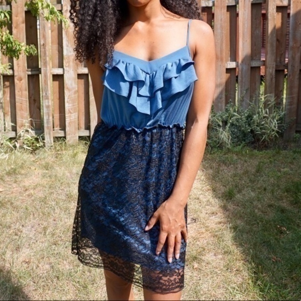 Ruffle & Lace Sleeveless Dress